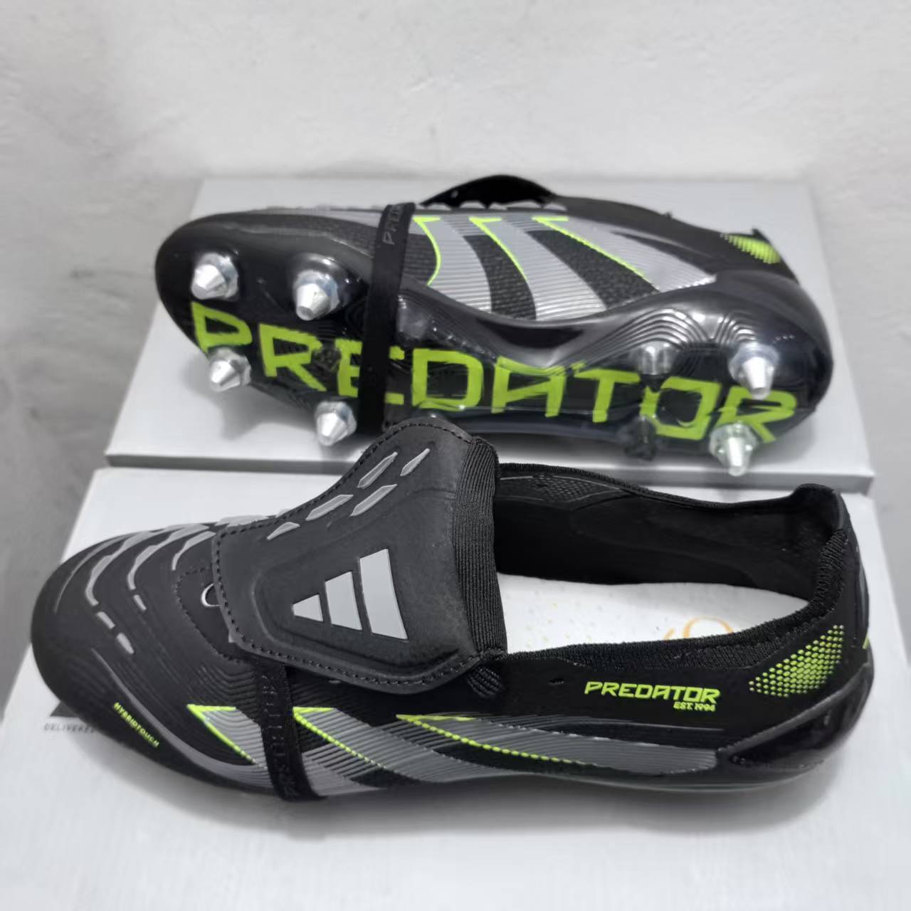 Adidas prédator Noir / Gris / Vert Languette