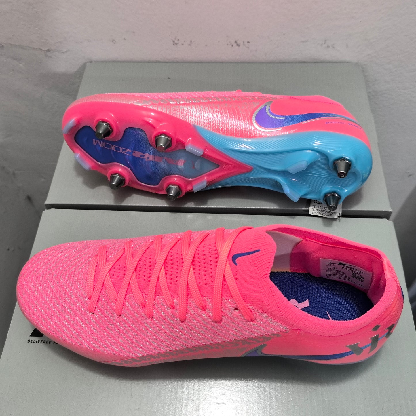 Nike Vapor 16