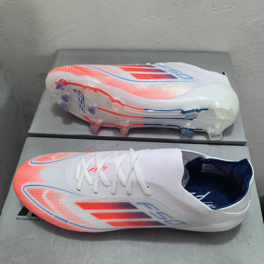Adidas F50 Blanc / Rouge / Bleu avec lacet